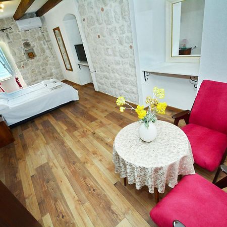 Apartments Krivokapic Perast Zimmer foto