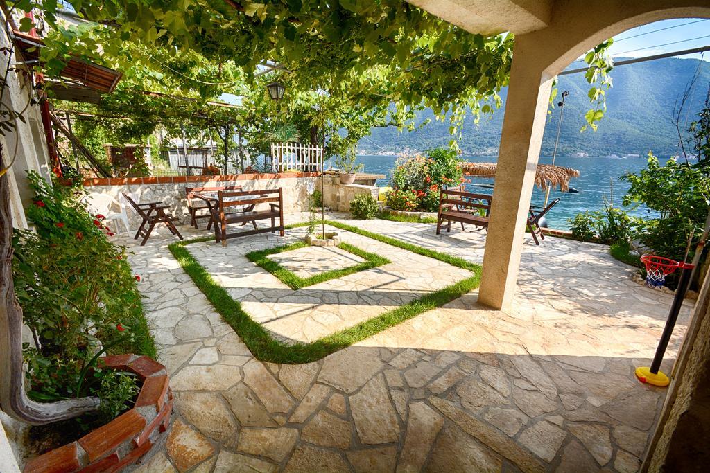 Apartments Krivokapic Perast Zimmer foto