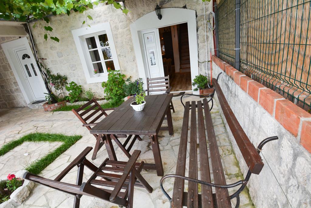 Apartments Krivokapic Perast Exterior foto